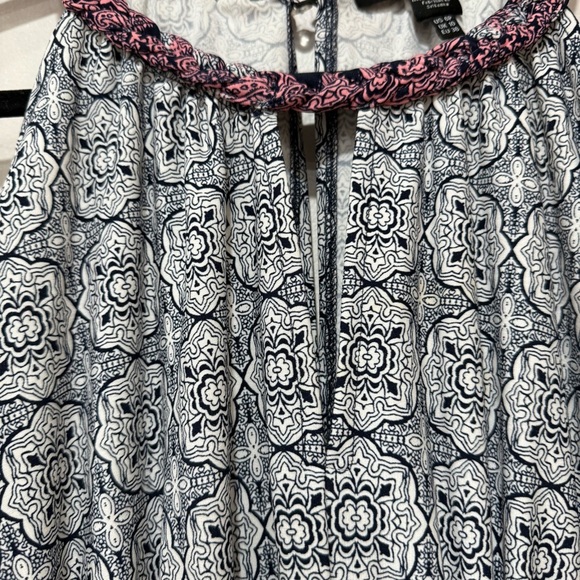 Maggy London halter dress 6P - Picture 4 of 7